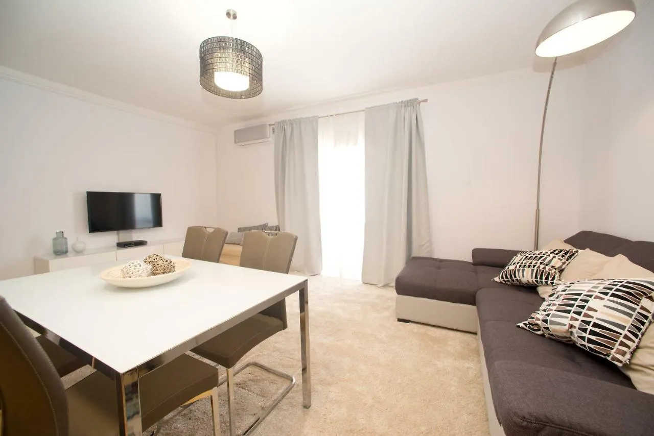 Beach 2Min Walk Apartment Portimao